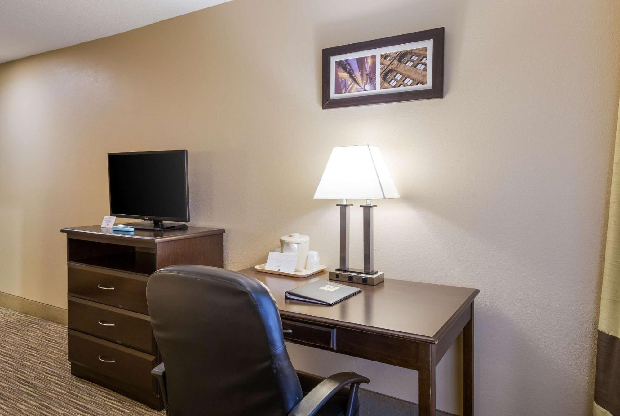 Quality Inn I-70 Near Kansas Speedway Kansas City Exterior foto